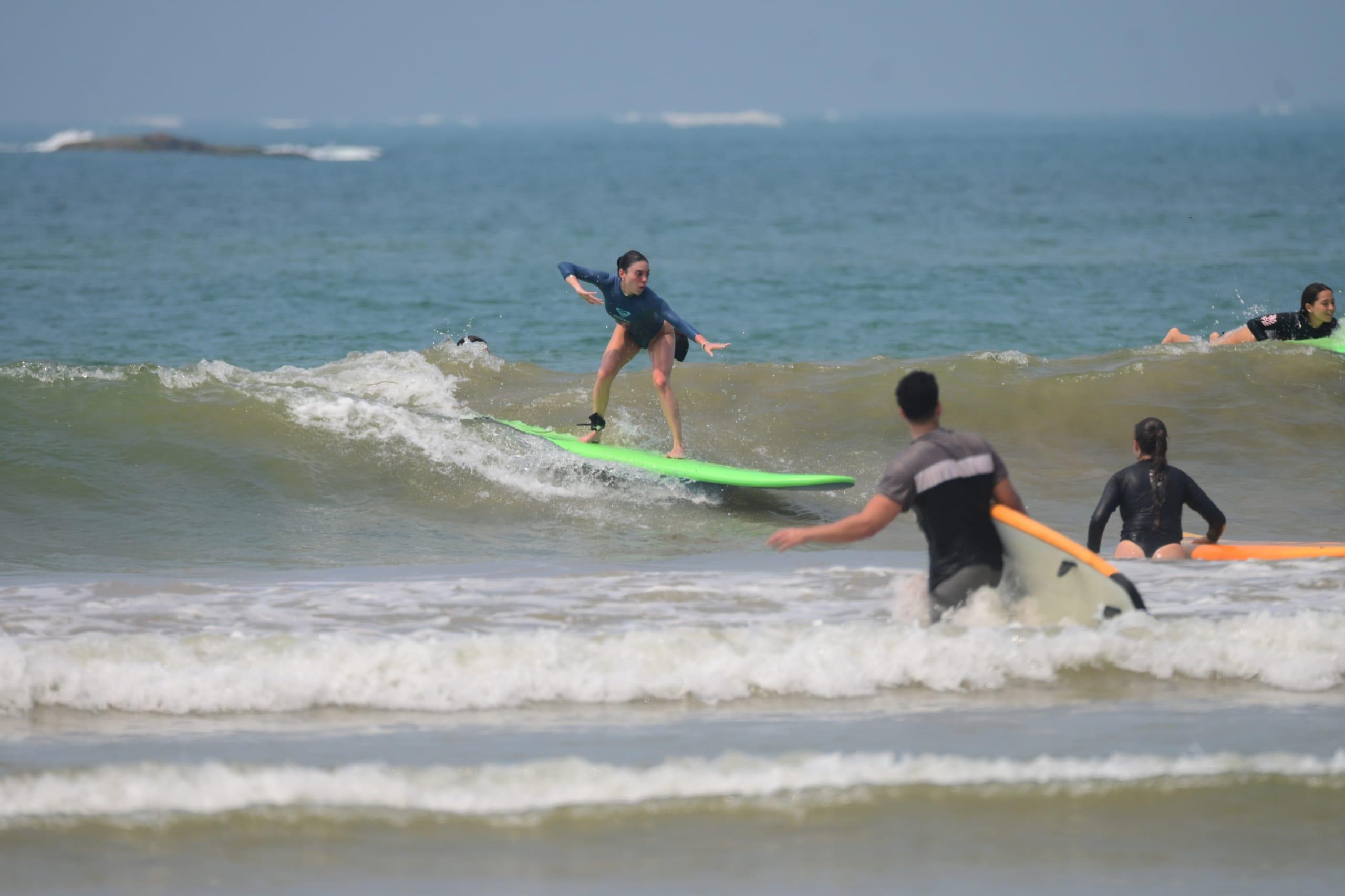 First waves of the week at Kabalana